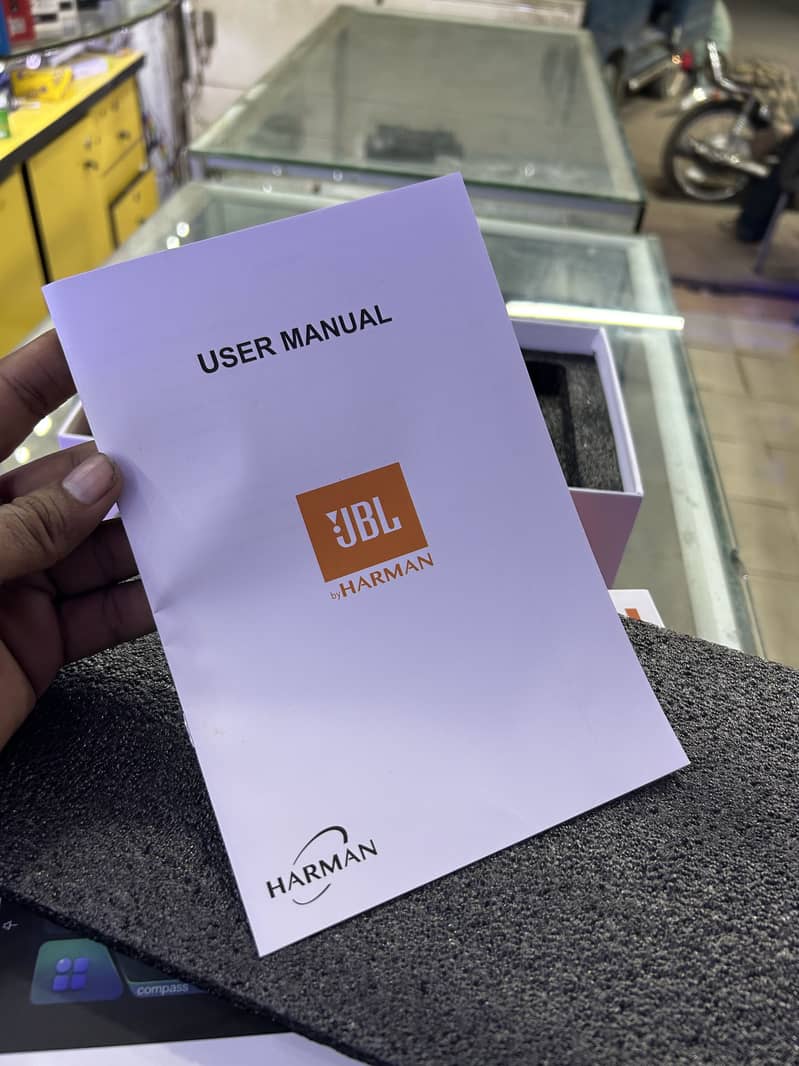 Android player powered by JBL harman audio 3