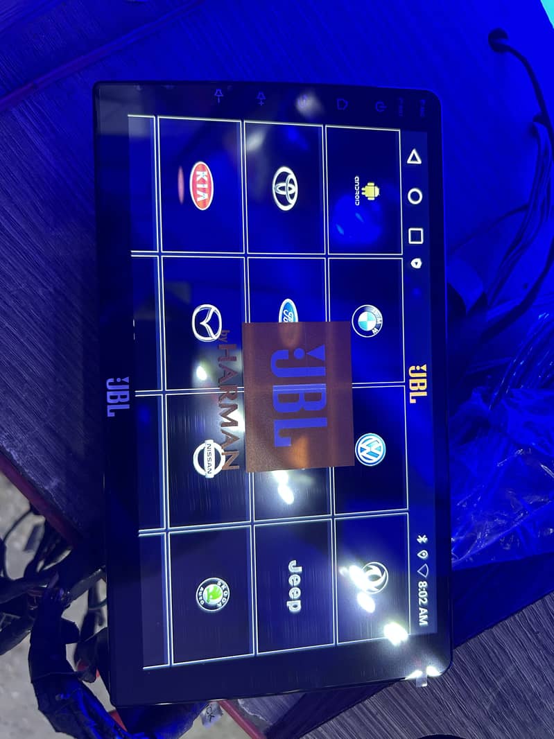 Android player powered by JBL harman audio 8