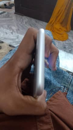 iPhone 7 plus battery change hai 10 by 10 condition 32gb
