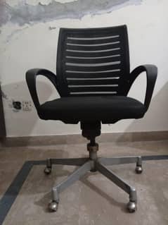 Office Chair just 6 Months used