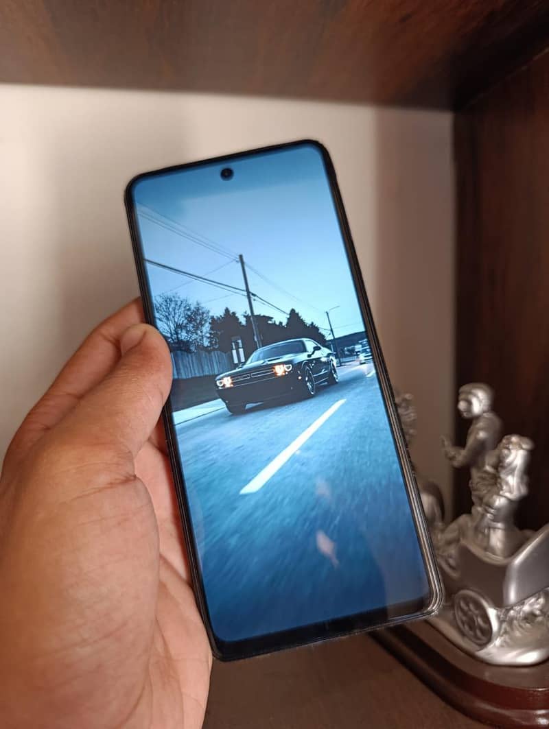 Tecno spark 20 Pro 8/256 Gold 10 by 10 condition just like open box 5