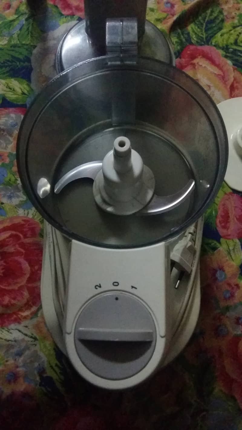Multi food processor blind chop grind and many more 0