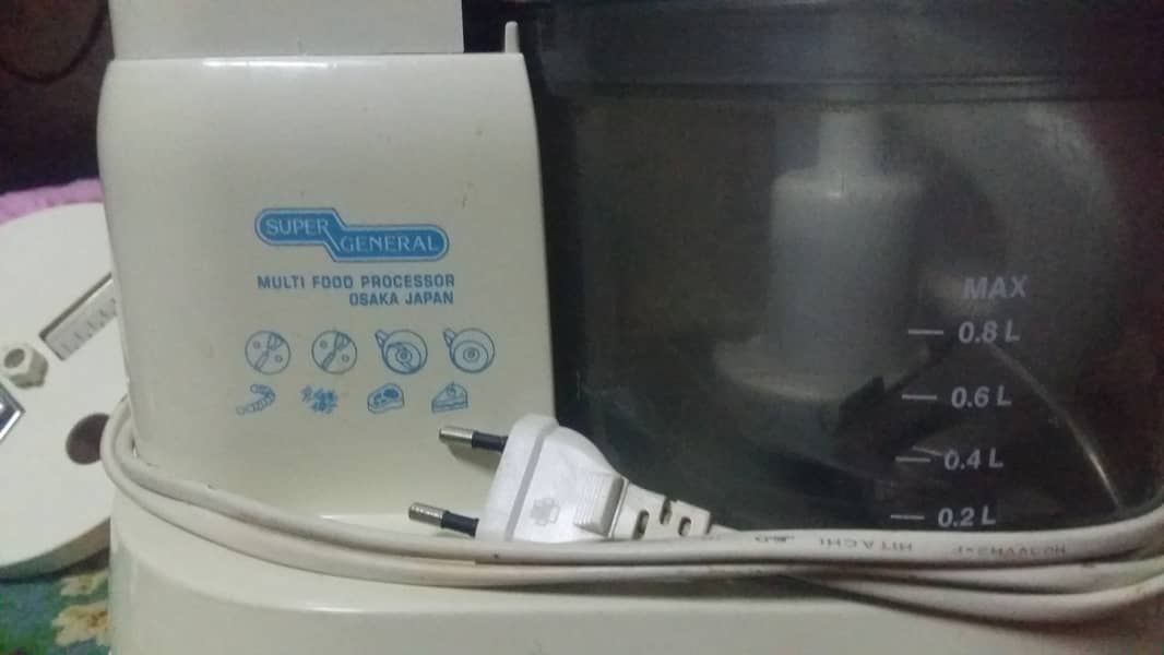 Multi food processor blind chop grind and many more 1