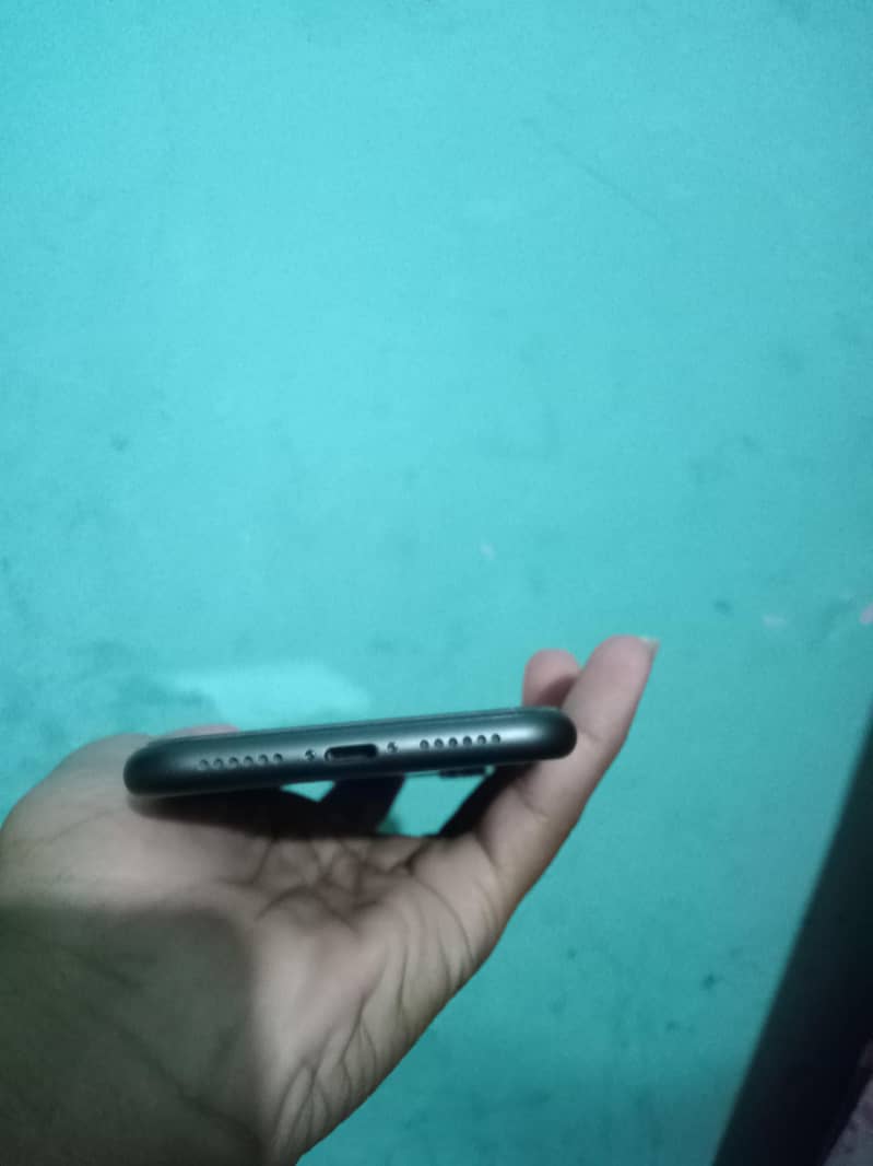 jv 99% battery health with box 10/10 condition 3