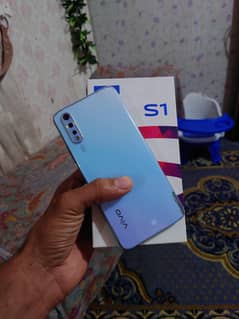 VIVO S1 128GB DUAL PTA WITH BOX EXCHANGE POSSIBLE
