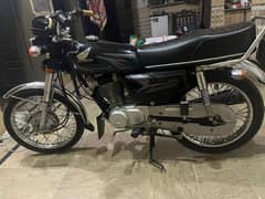 125 2023 model genuine condition