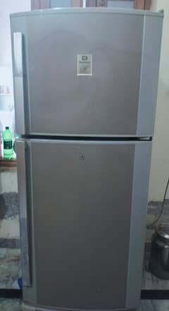 Dawlance mediume fridge for sale