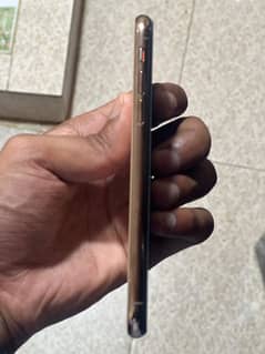 iphone xs non pta  lush condition no open no repair