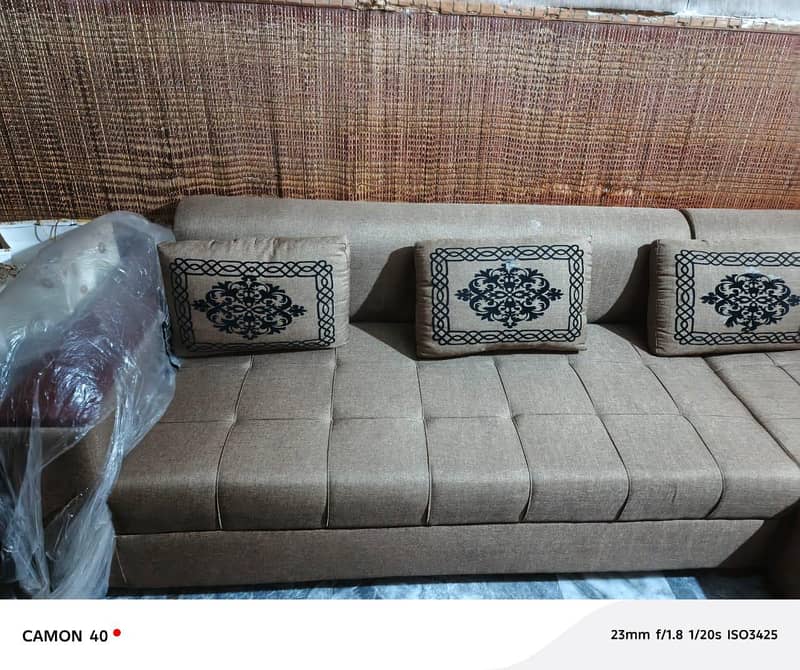 L Shaped Sofa with foldable table 6