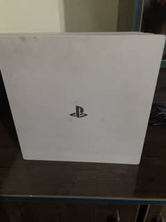 Ps4pro 1TB storage with 2 controller