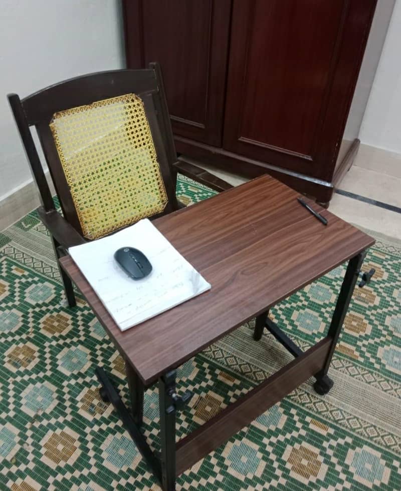 adjustable height laptop table -study table with bookshelfs 5