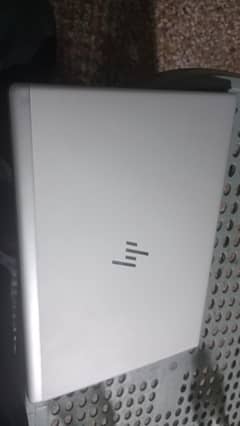 hp elite book i7 8th generation  8/256  model  840 G5  for sale