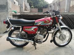 Honda CG 125 ( in lush condition )