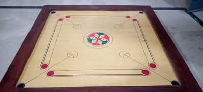Carrom board