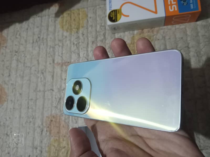 Tecno Spark 20 8+8/256 Cyber White  in 10/10 condition like NEW. 2