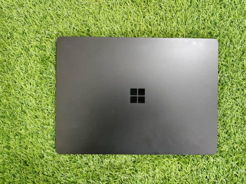 Microsoft Surface Laptop 4  Core i7 11th | 512GB Nvmr 16GB Lpddr4x 2