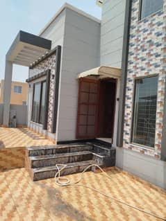 MODERN STYLE HOUSE 8 MARLA SUPER COOL LOCATION AVAILABLE FOR SALE IN BAHRIA ORCHARD