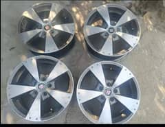 Alloys rim 15" 5 nutt lush condition urgent sale