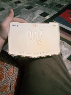 Huwavei router Epon  10/10 condition with adopter