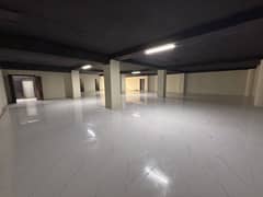 Office spes available for Rent in gulberg main boulevard