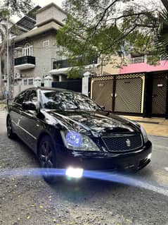 Toyota crown sunroof 2005/9 Lhr registered