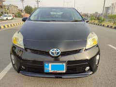 Toyota Prius S Touring Selection 1.8 (1800cc) - Black Pearl