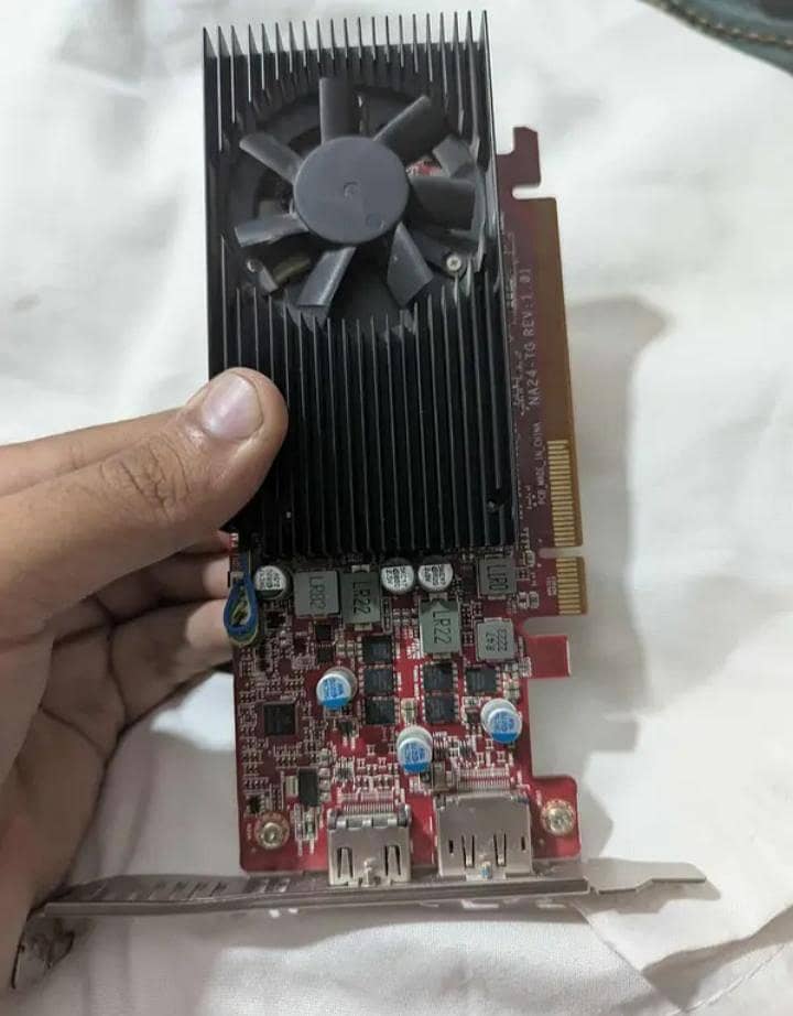 HP OEM rx6400 low profile 4gb ddr6 128 bit desktop card 0