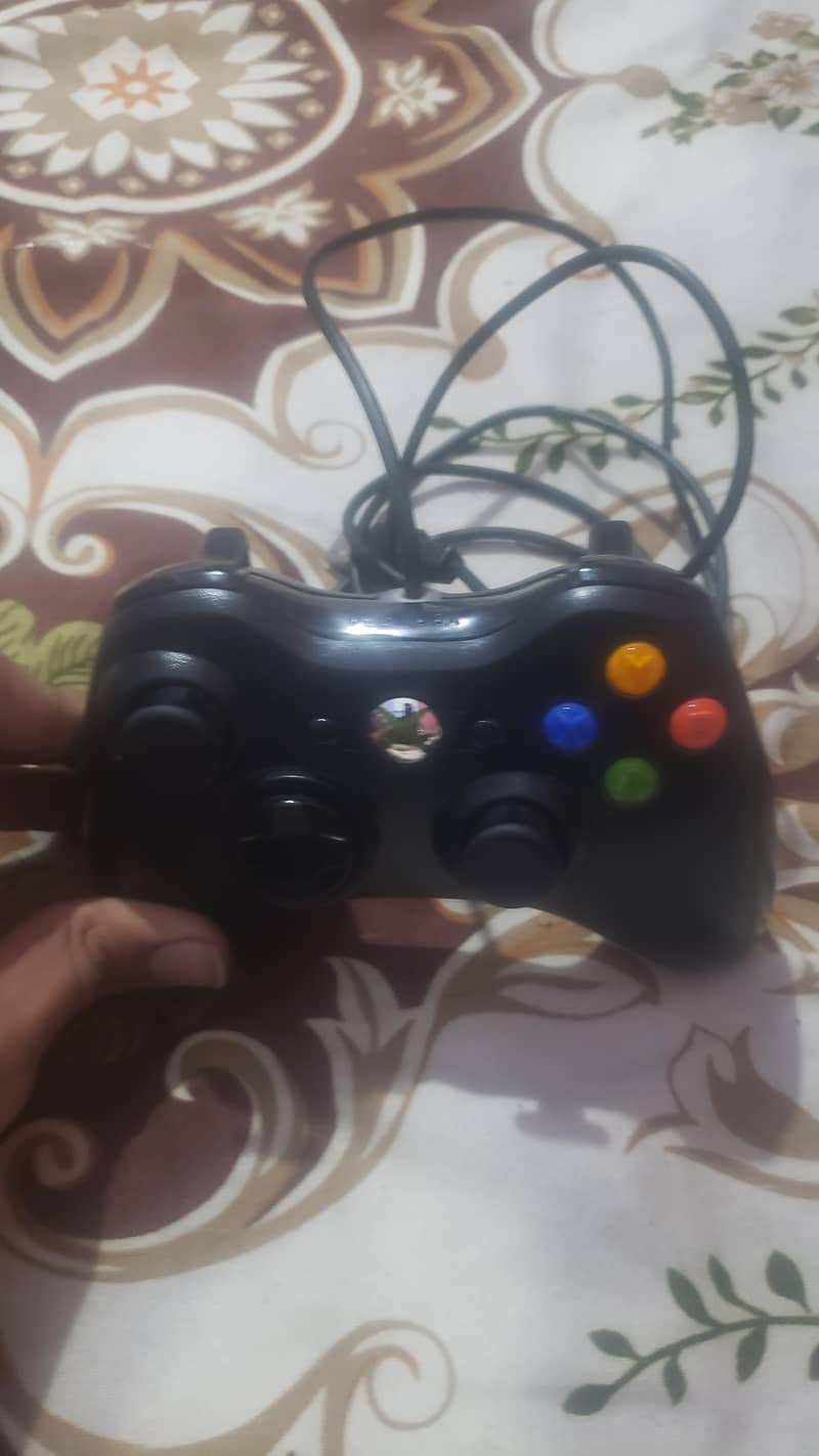 wired Xbox 360 controllers for windows and xbox console. 1
