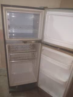 Views Fridge Mideum Siz