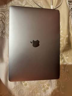 Apple MacBook Pro late 2017 Touch Bar