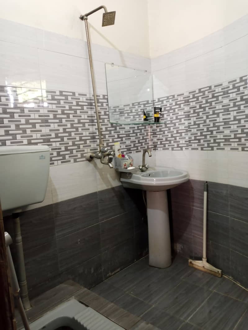 a furnished ac room available on rent for male 9