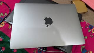 MacBook
