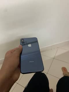Kami peshi hojaiegi IPhone xsmax