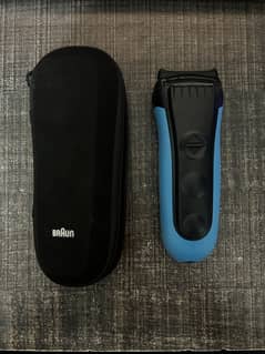Braun Series 3 Shaving Machine