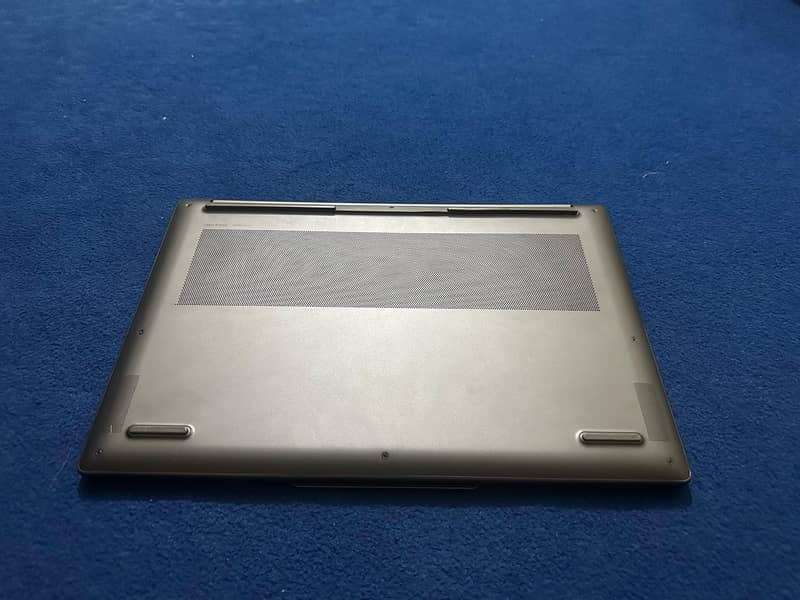 Lenovo yoga pro 9i 2024 laptop RTX 4060 i7 13th gen 1