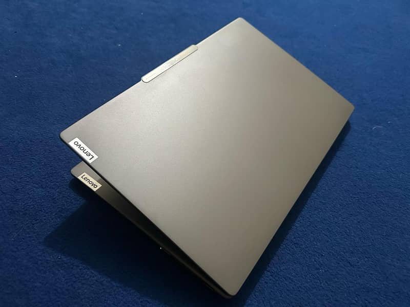 Lenovo yoga pro 9i 2024 laptop RTX 4060 i7 13th gen 2