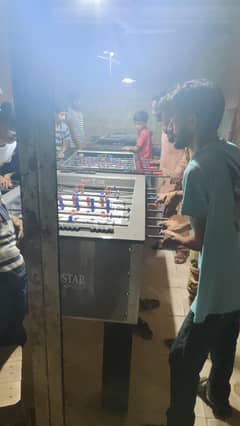 football game all sel kar raha hun chalta hua