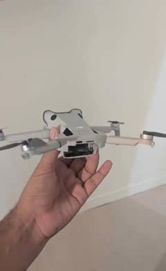Dji mavic Mimi 4pro. 03134935014