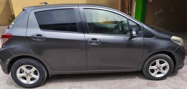 Toyota Vitz 2013 Reg. 2017 Total genuine  89k KM