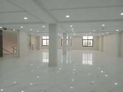 16 MARLA OFFICE FIRST FLOOR WITH ELEVATOR EXCELLENT LOCATION LOCATION