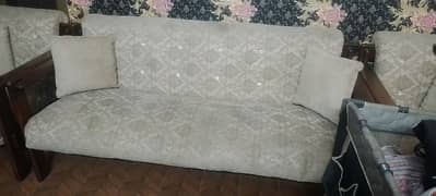 selling sofa set
