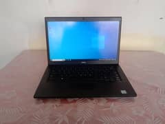 Dell laptop •1080p resolution •8 GB ram •512 GB SSD