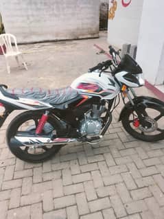 i want to sale my Honda  c b 125 f