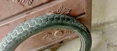 used CD 70 tyre tube chain set