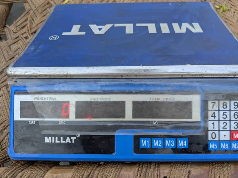 Computer Kanda  with box 0