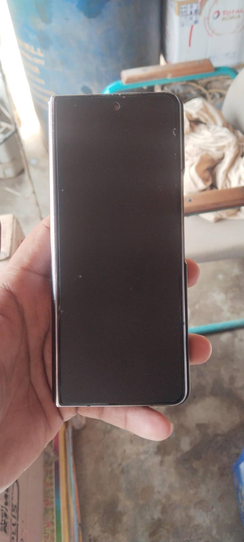 12 Ram 512 memory  Non Pta inner screen damage condition 10/9 0