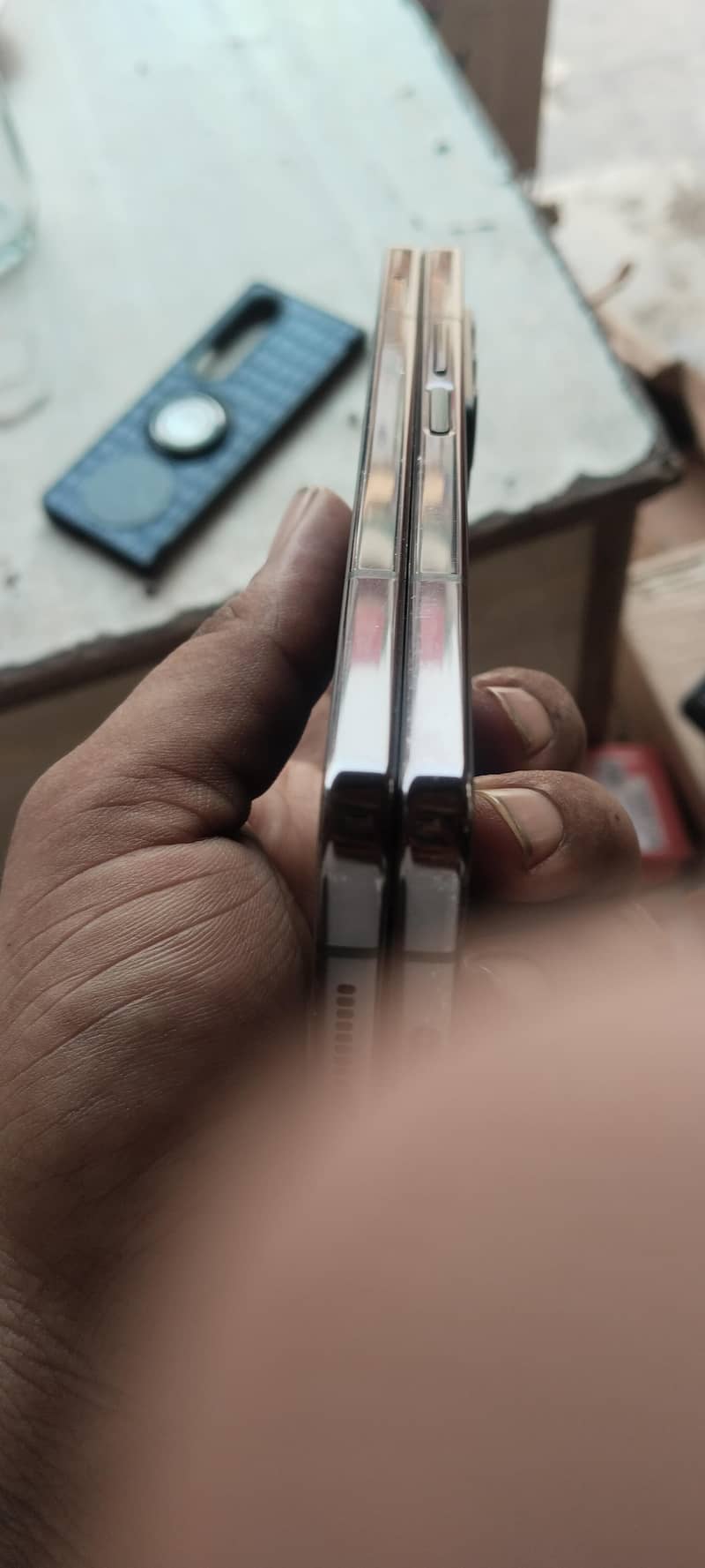 12 Ram 512 memory  Non Pta inner screen damage condition 10/9 5