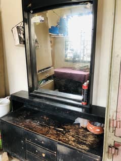 Dressing table for sale