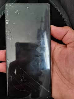 google pixel 6a hy srf glass girny sa toot gya hy lakin work sai krta