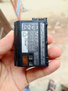 D7100.